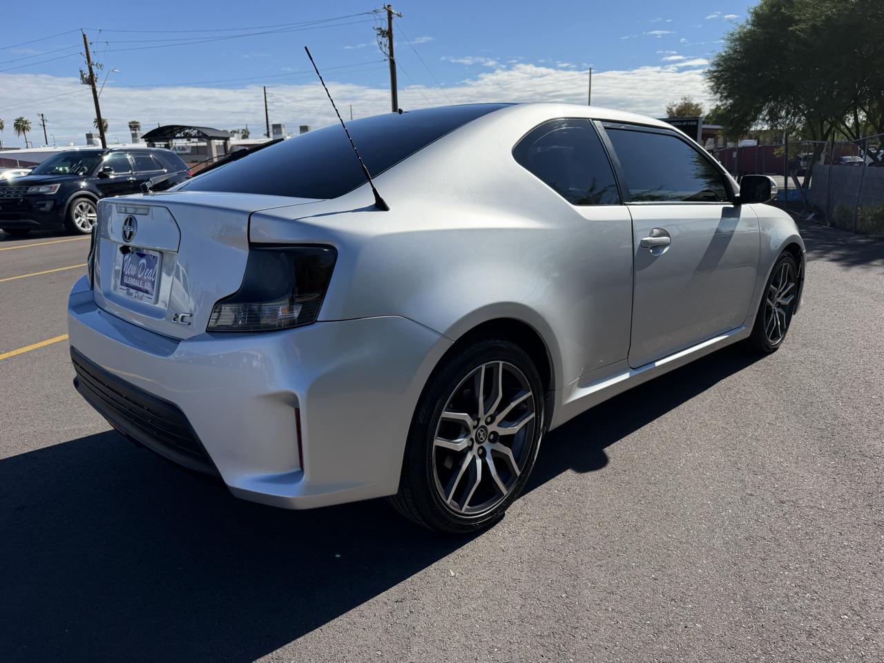 Scion tC Sports Coupe 6-Spd AT 2016