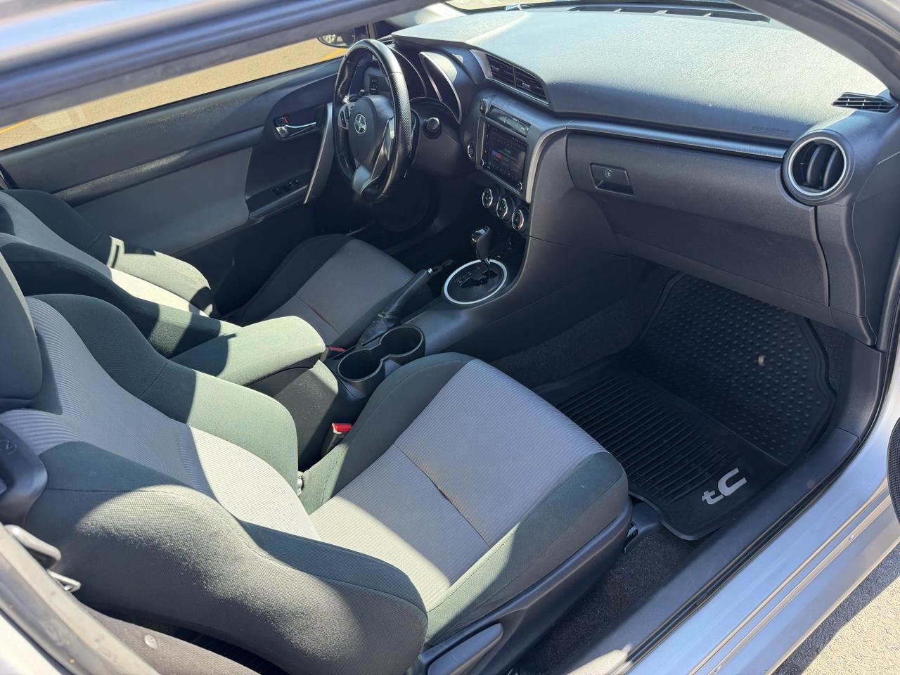 Scion tC Sports Coupe 6-Spd AT 2016