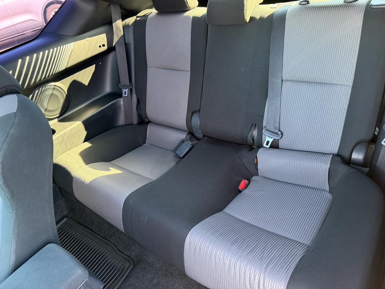 Scion tC Sports Coupe 6-Spd AT 2016