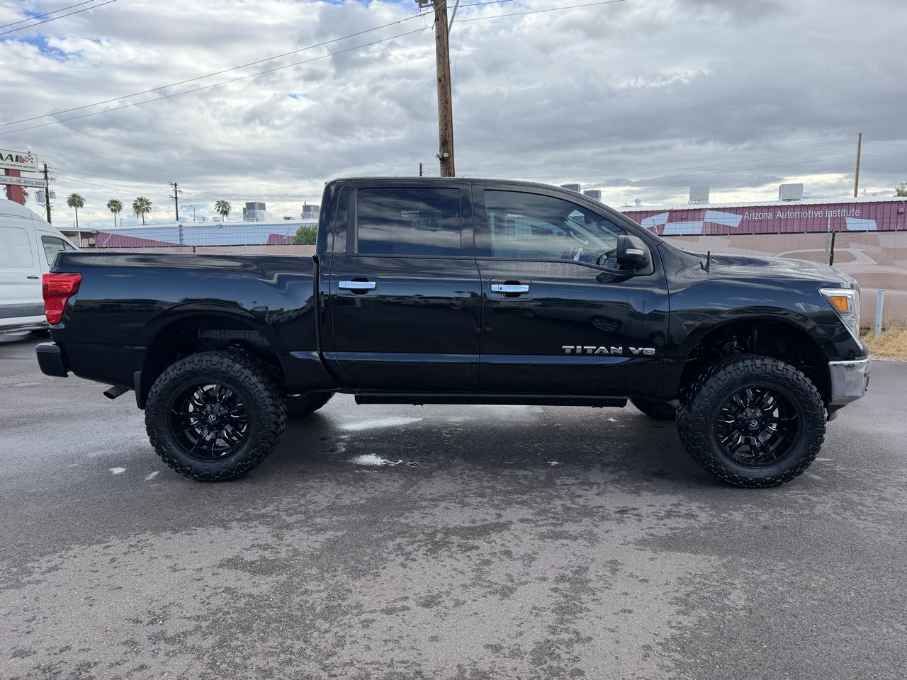 Nissan Titan Platinum Reserve Crew Cab 2WD 2018