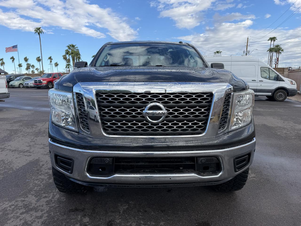Nissan Titan Platinum Reserve Crew Cab 2WD 2018