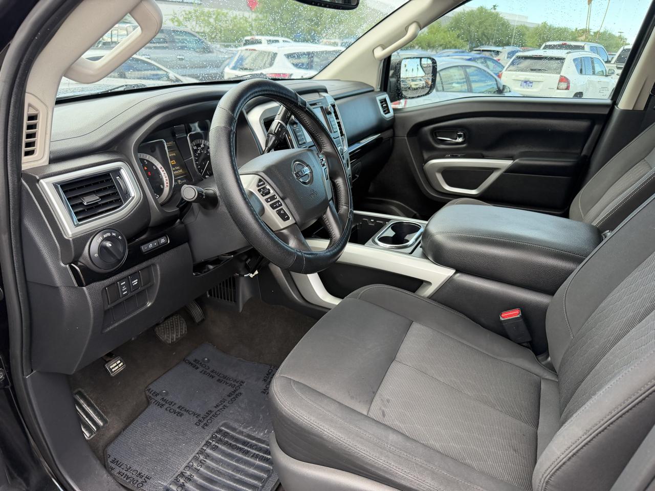 Nissan Titan Platinum Reserve Crew Cab 2WD 2018
