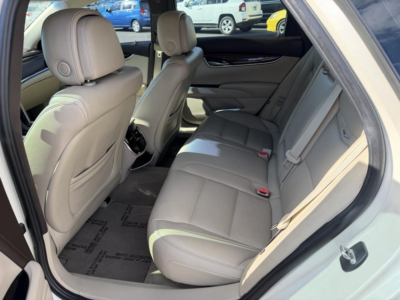 Cadillac XTS Luxury 2013
