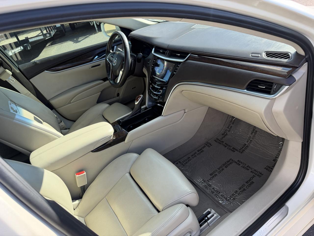 Cadillac XTS Luxury 2013