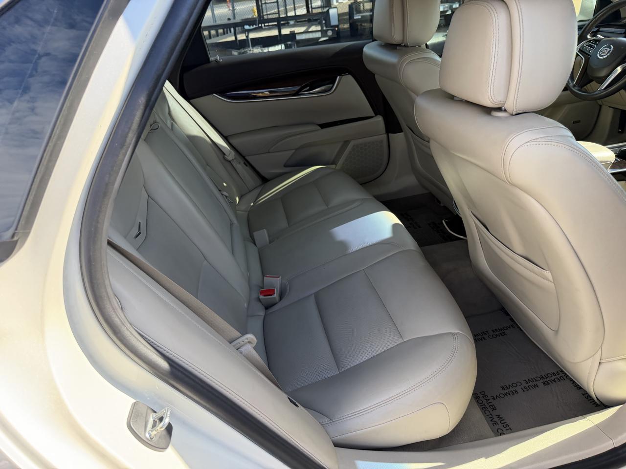 Cadillac XTS Luxury 2013