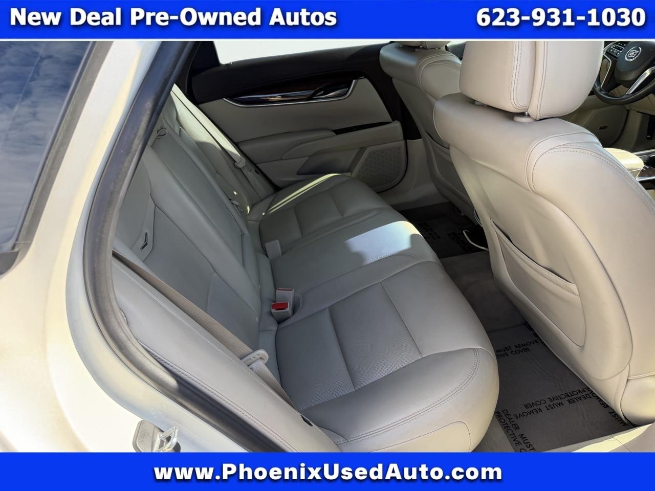 Cadillac XTS Luxury 2013