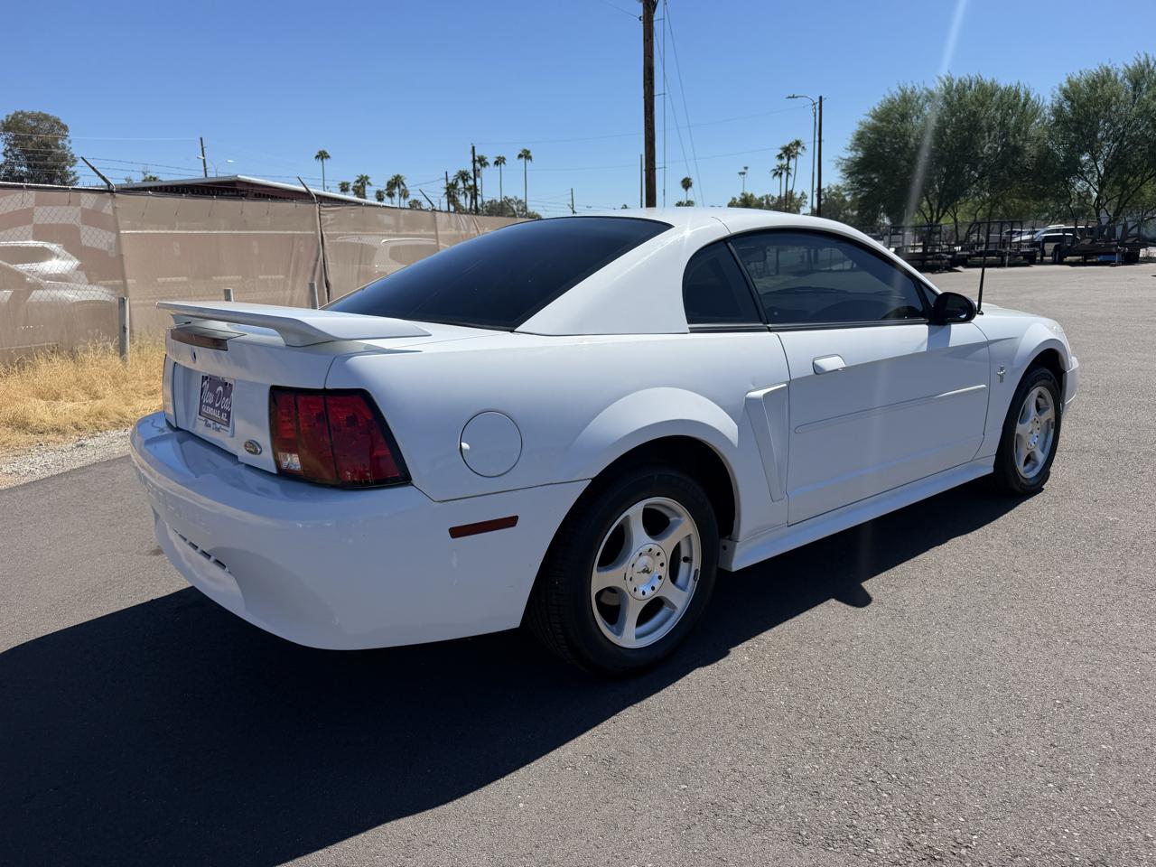 Ford Mustang Standard Coupe 2003