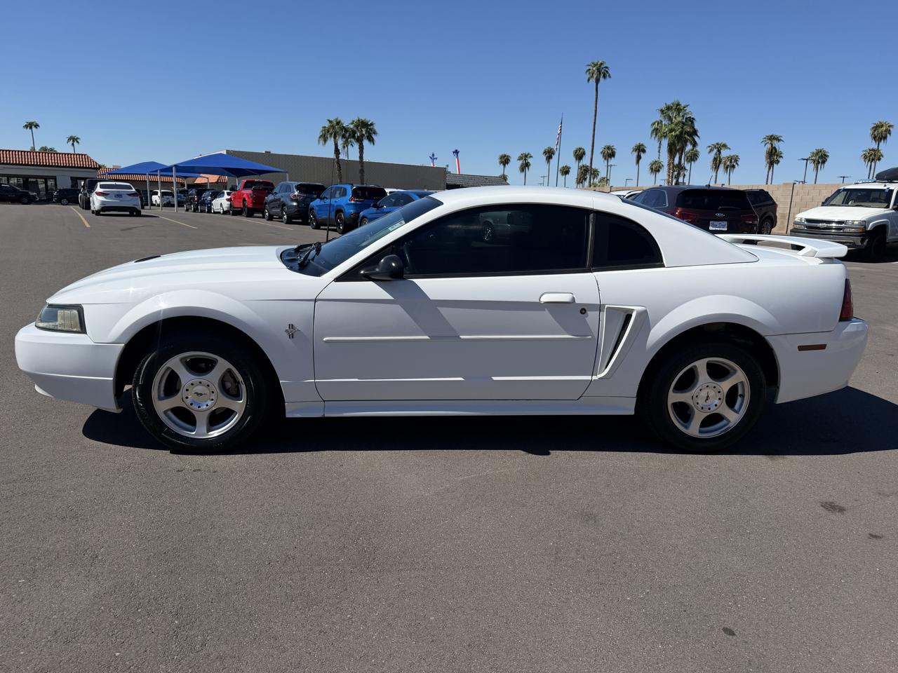 Ford Mustang Standard Coupe 2003