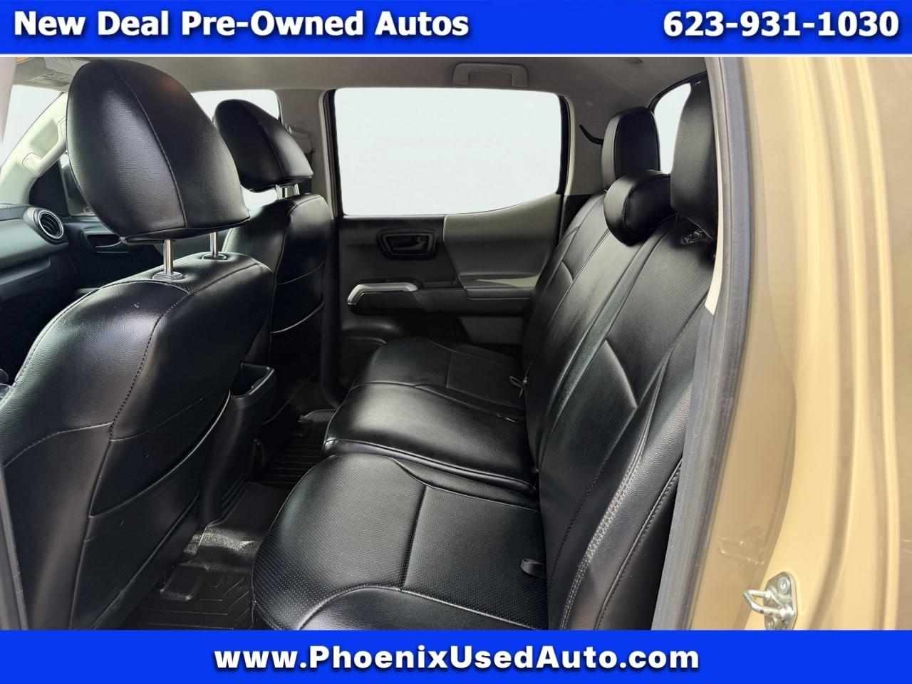 Toyota Tacoma 2WD Double Cab V6 AT SR5 (Natl) 2017