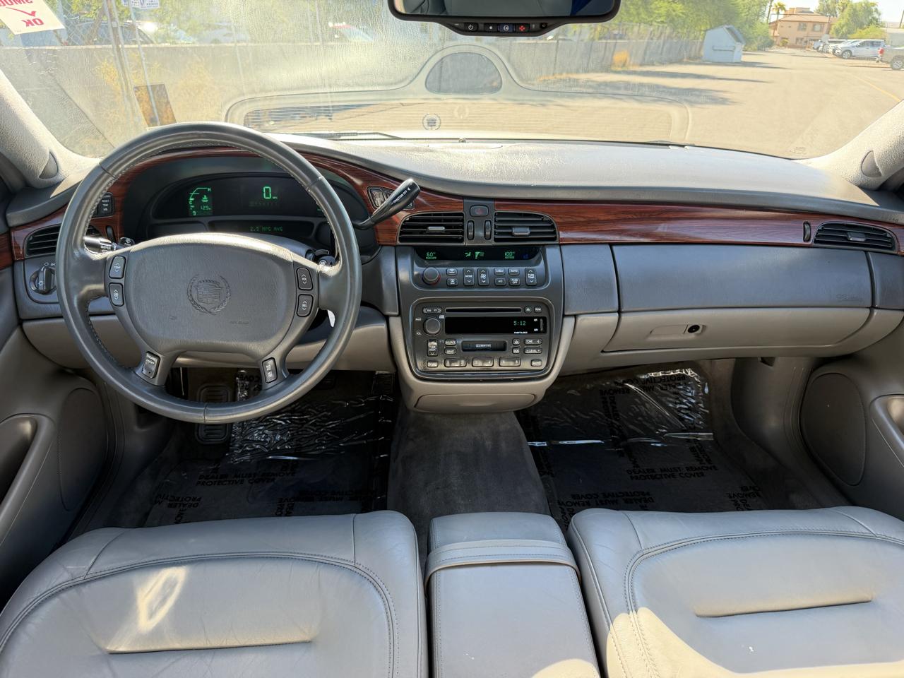 Cadillac DeVille Base 2001