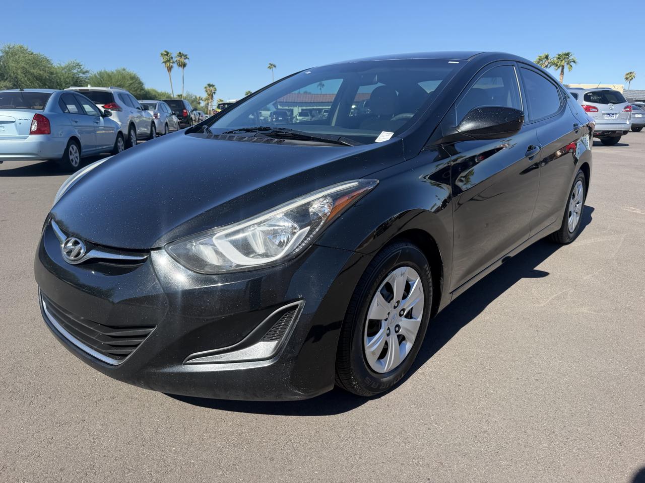 Hyundai Elantra SE 6AT 2016