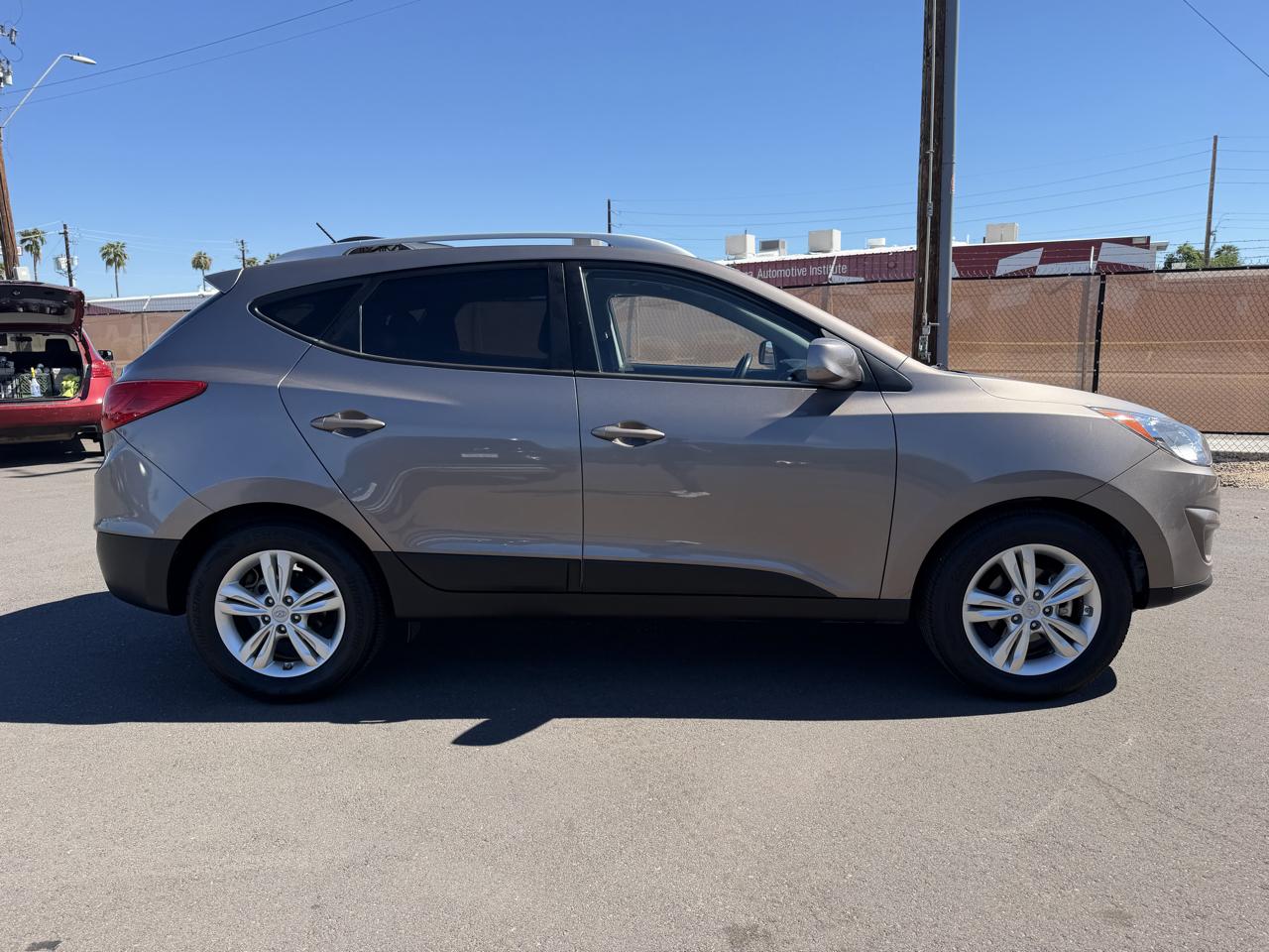 Hyundai Tucson Limited 2WD 2011