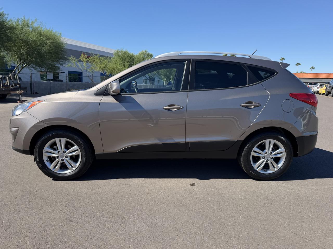 Hyundai Tucson Limited 2WD 2011