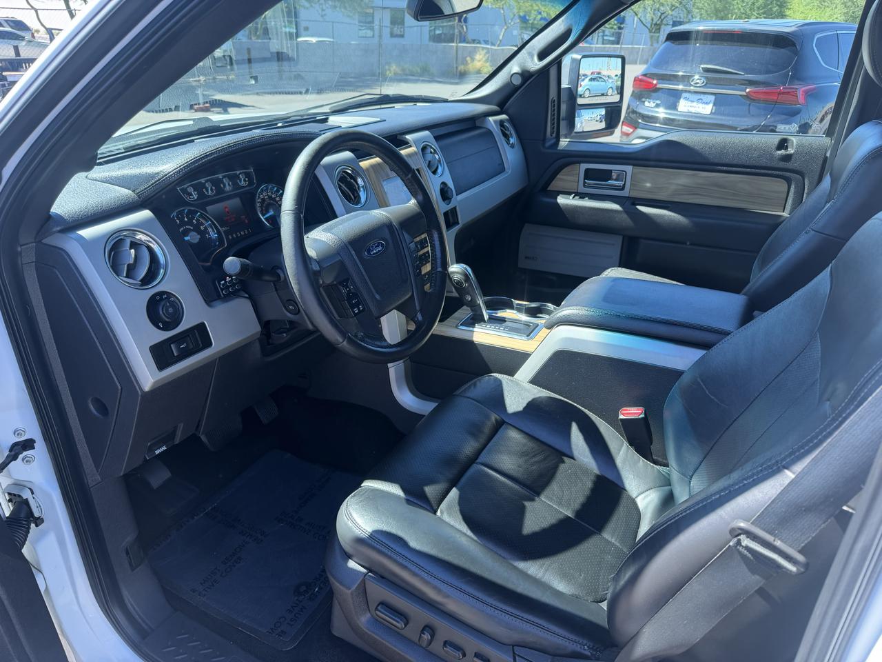 Ford F-150 2WD SuperCrew 145" XLT 2011