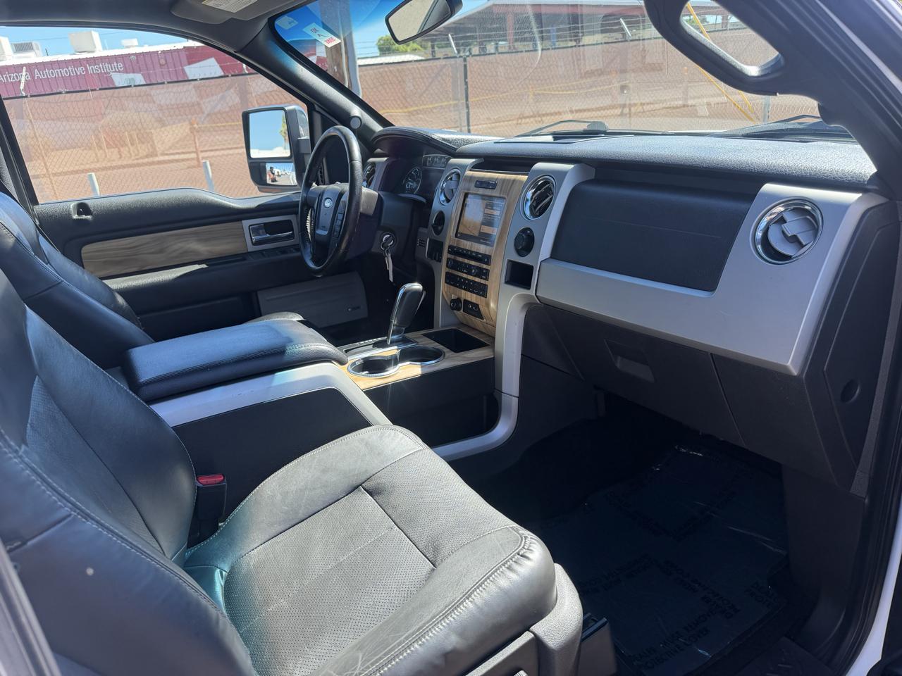 Ford F-150 2WD SuperCrew 145" XLT 2011