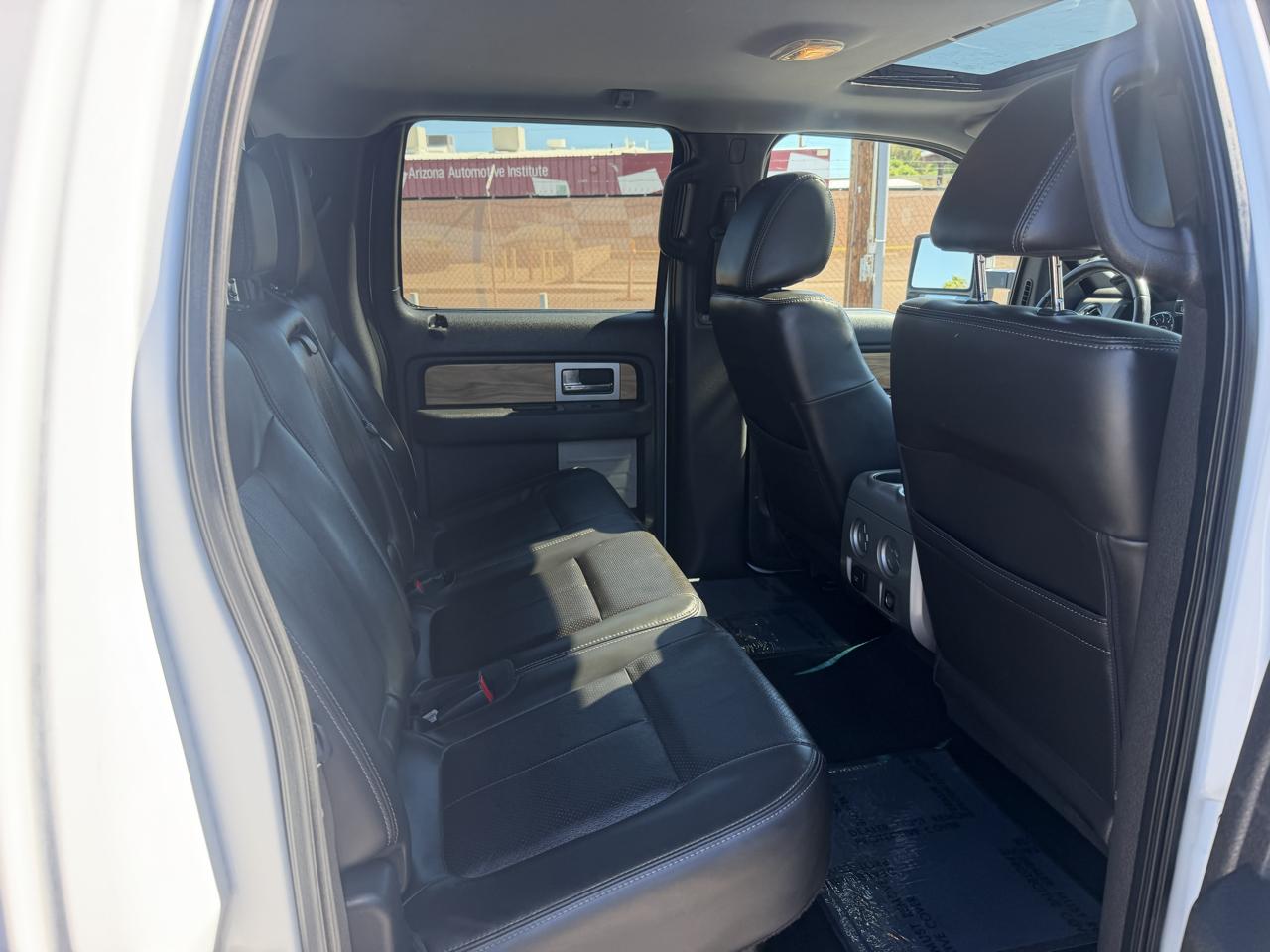 Ford F-150 2WD SuperCrew 145" XLT 2011