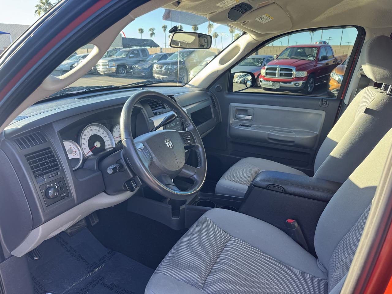 Dodge Dakota Laramie Crew Cab 2WD 2009