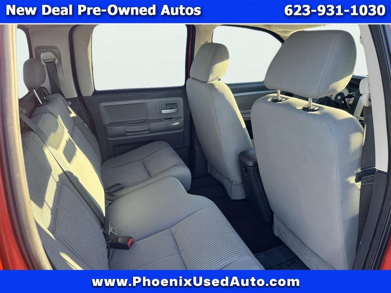 Dodge Dakota Laramie Crew Cab 2WD 2009
