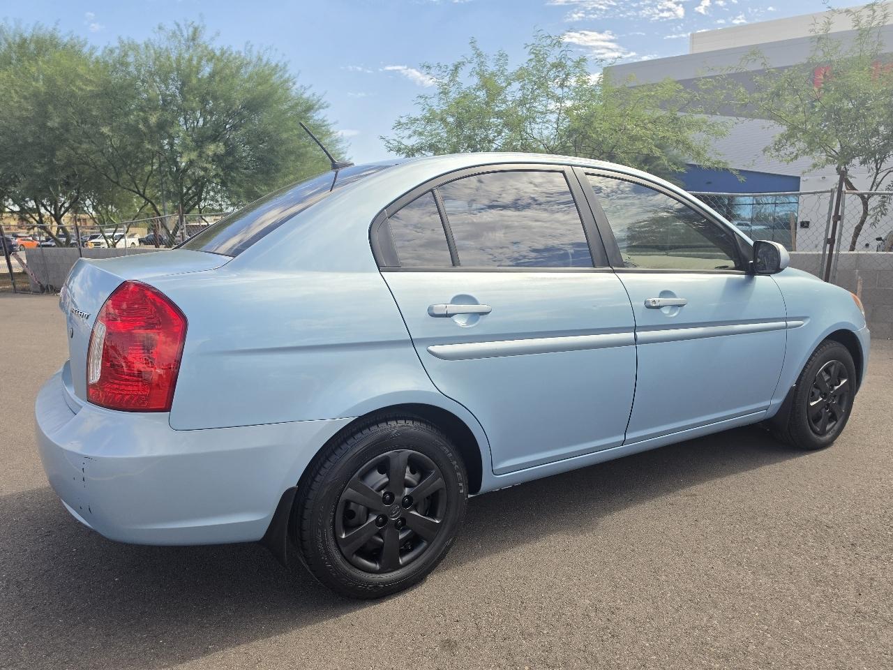 Hyundai Accent GLS 4-Door 2010