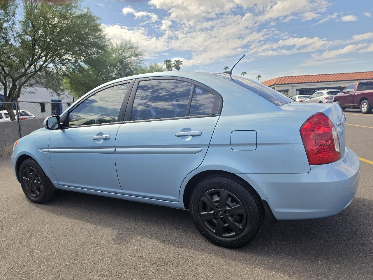 Hyundai Accent GLS 4-Door 2010