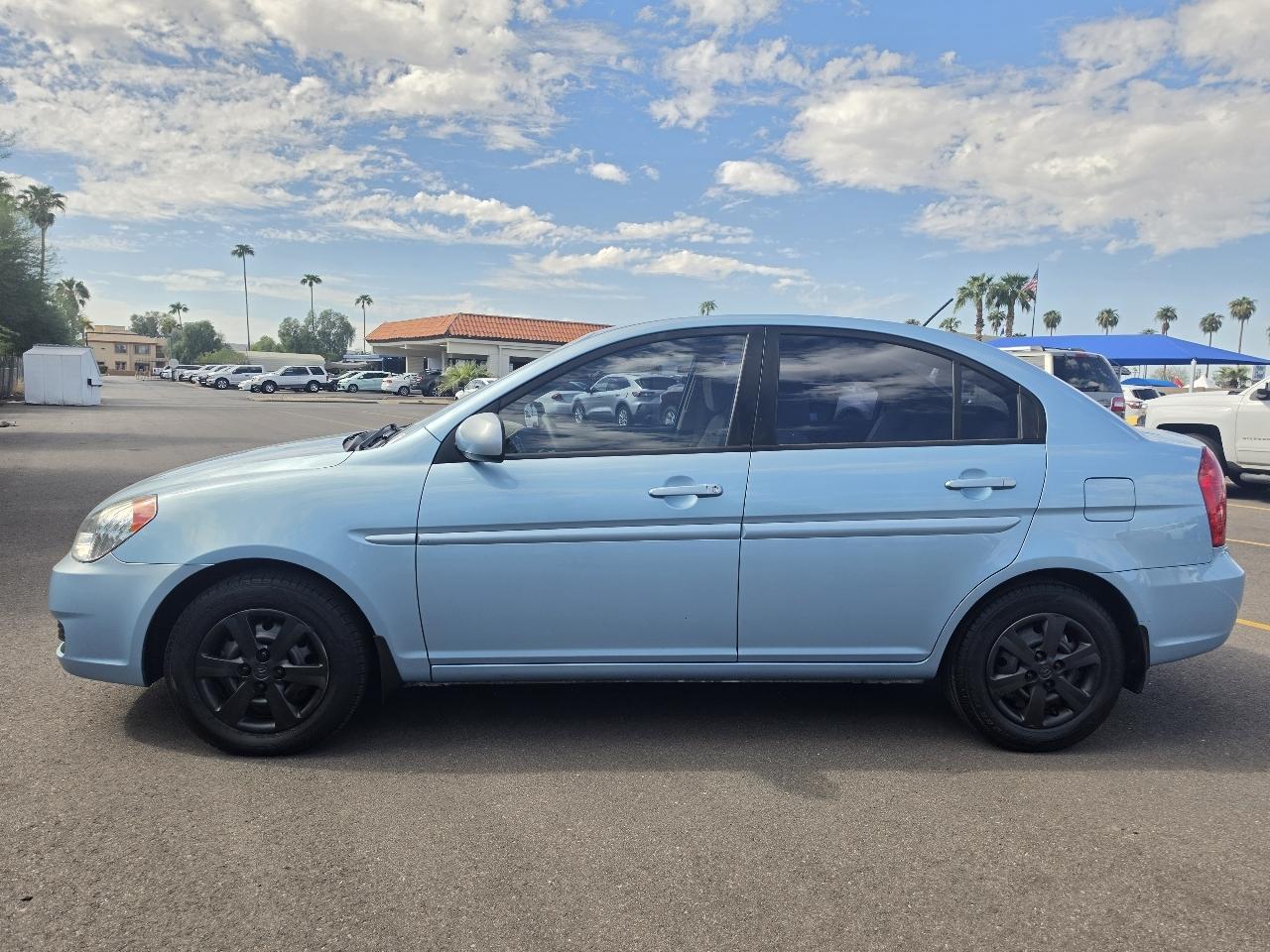 Hyundai Accent GLS 4-Door 2010