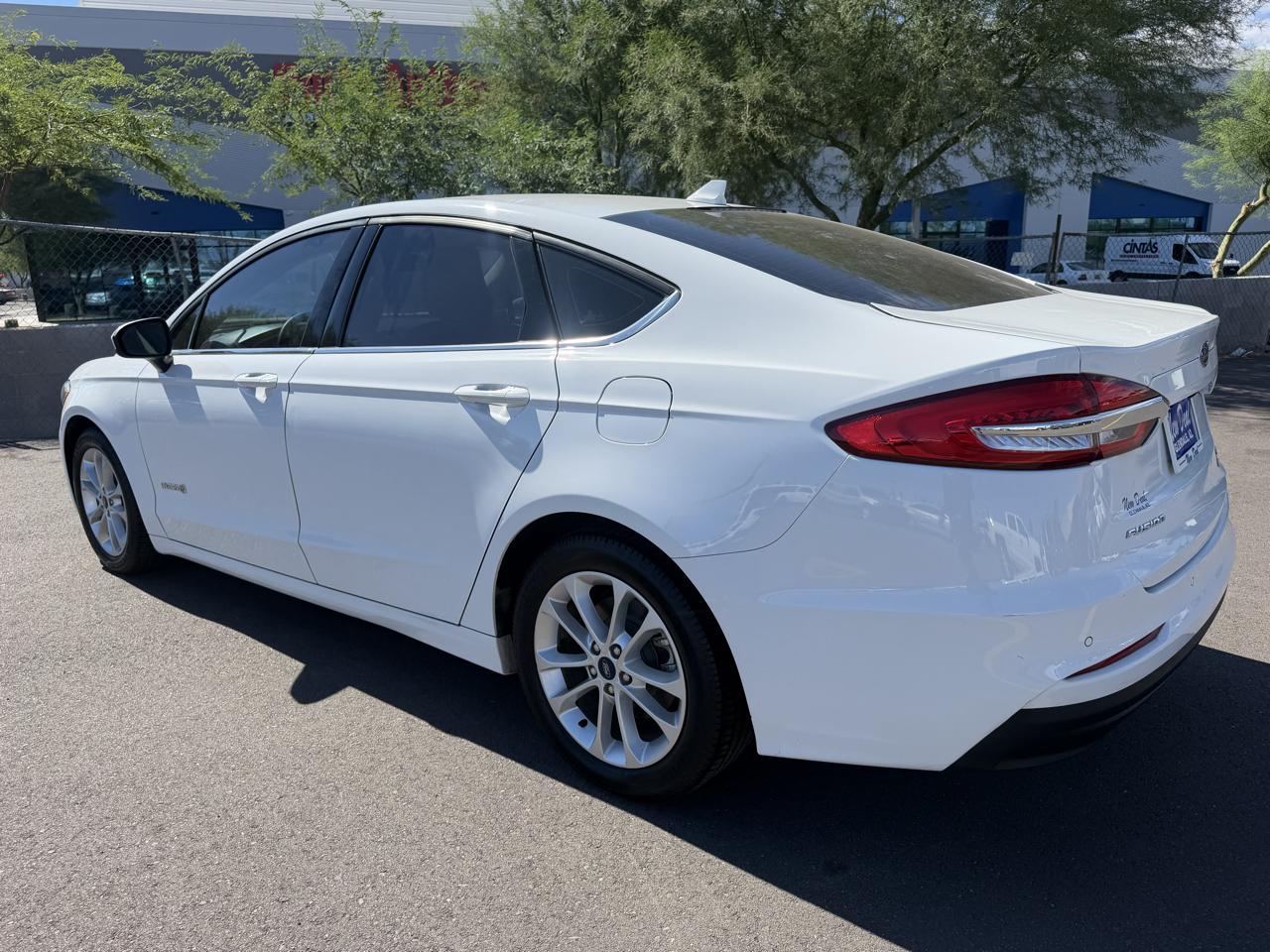 Ford Fusion Hybrid SE 2019
