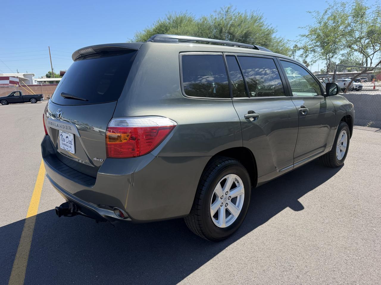 Toyota Highlander Base 4WD 2010