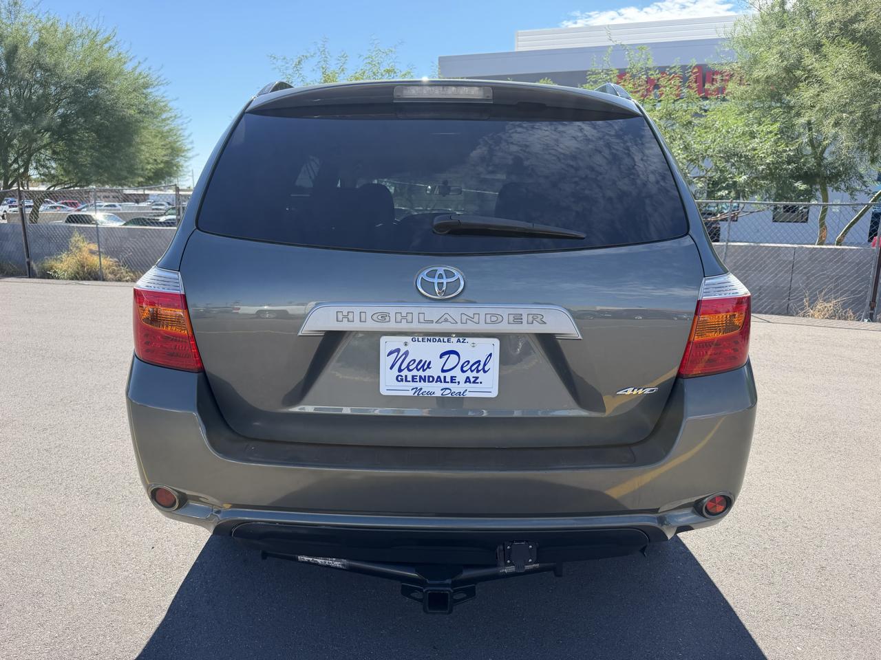 Toyota Highlander Base 4WD 2010