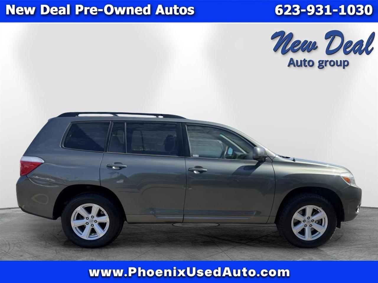 Toyota Highlander Base 4WD 2010