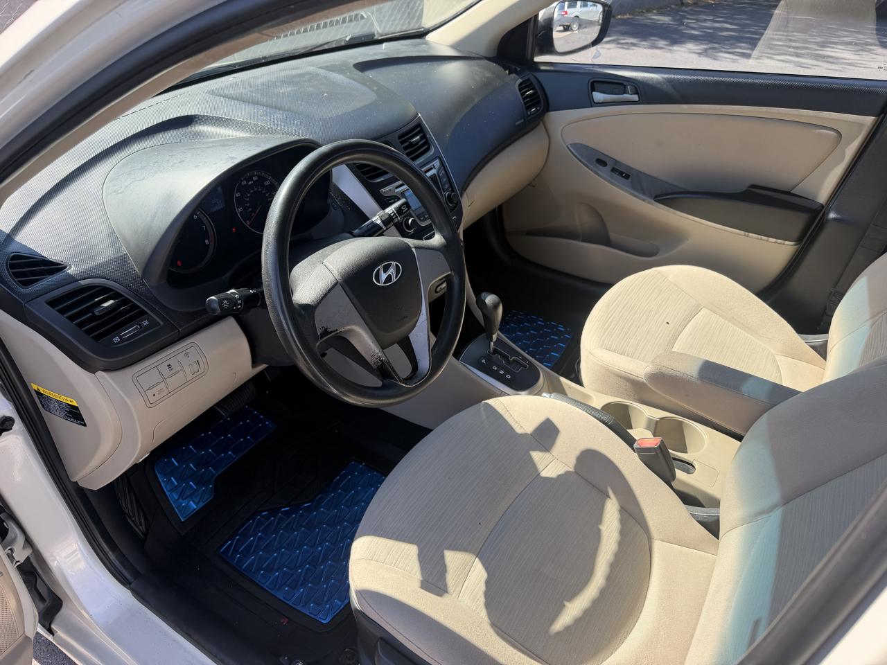 Hyundai Accent SE 4-Door 6A 2016