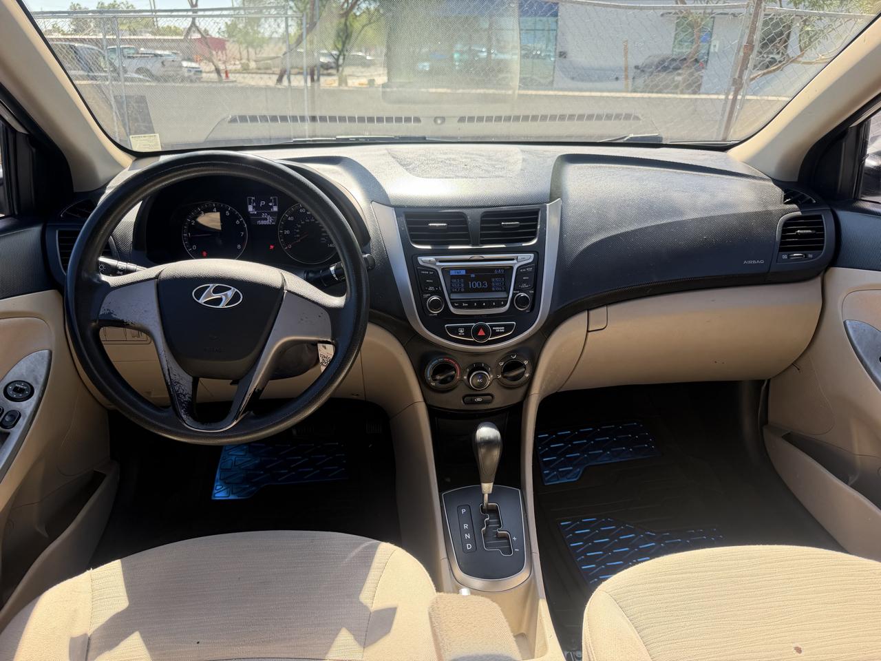 Hyundai Accent SE 4-Door 6A 2016
