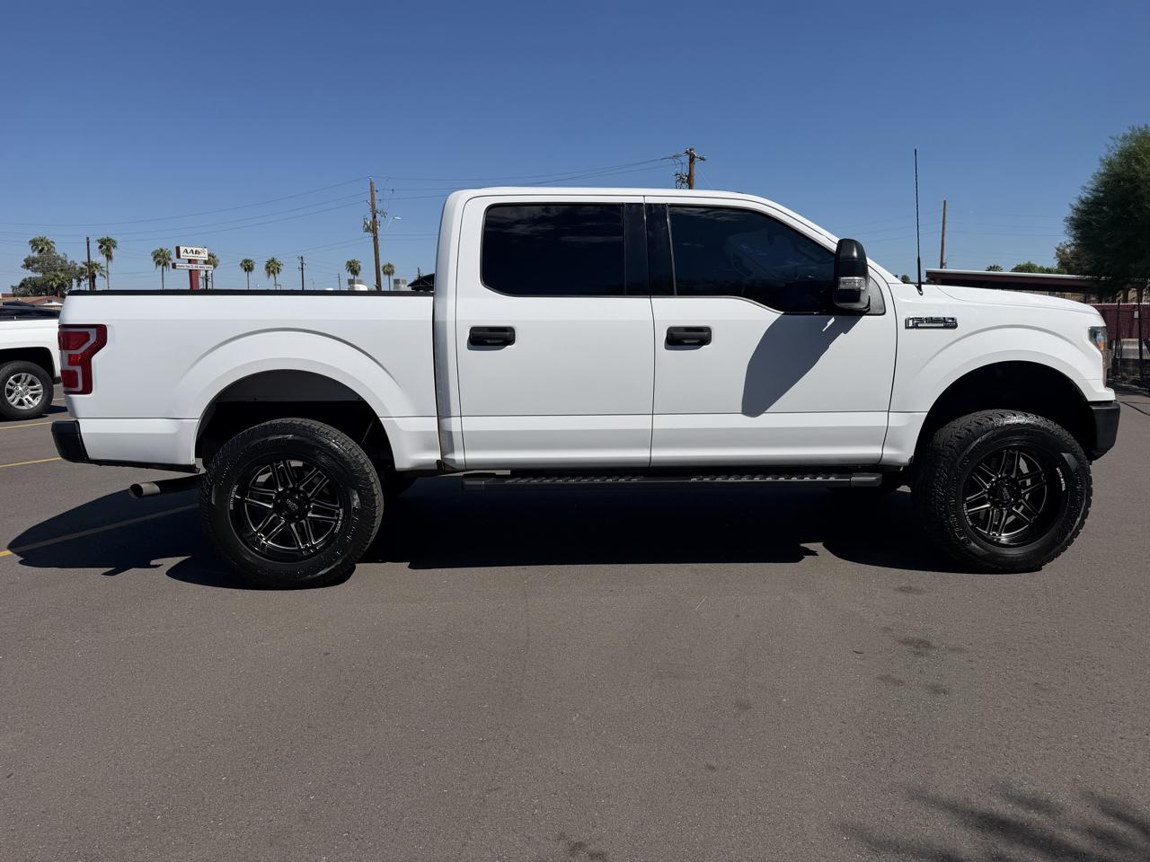 Ford F-150 4WD SuperCrew 139" XL 2018