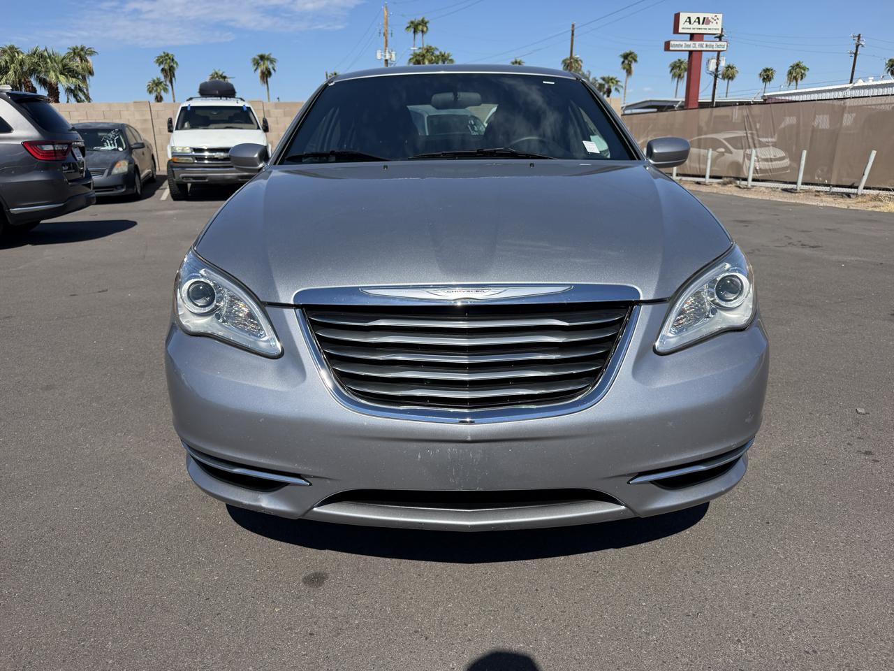 Chrysler 200 Touring 2013