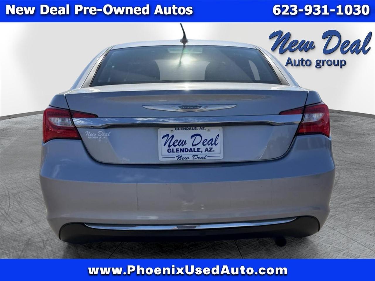 Chrysler 200 photo 4