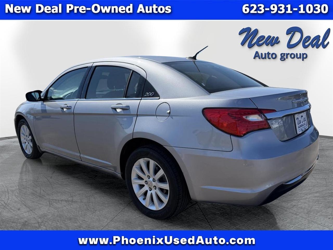 Chrysler 200 photo 5