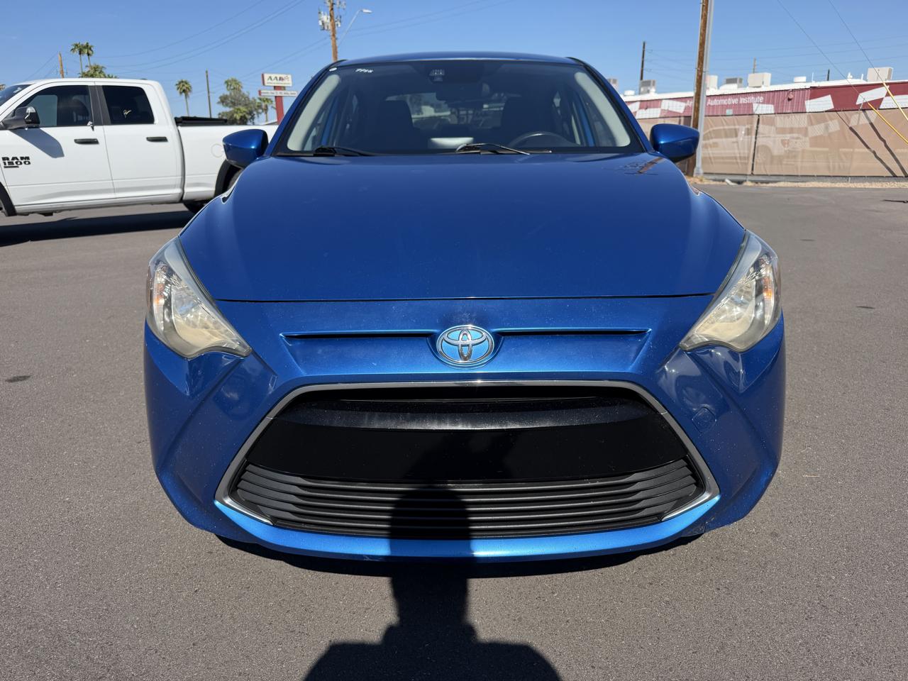 Toyota Yaris iA 6A 2017