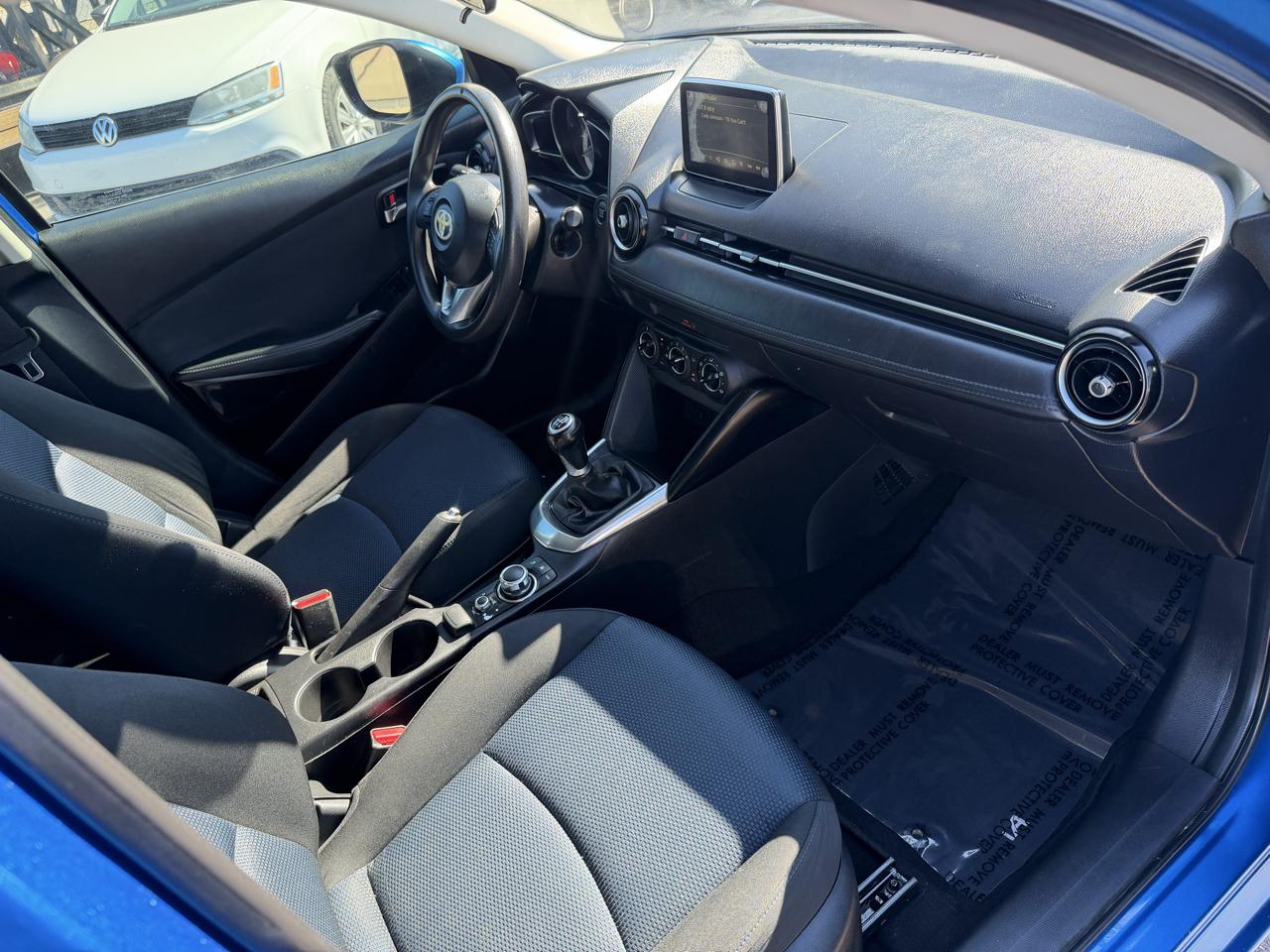 Toyota Yaris iA 6A 2017