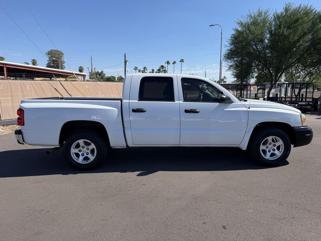 Dodge Dakota SLT Quad Cab 2WD 2005