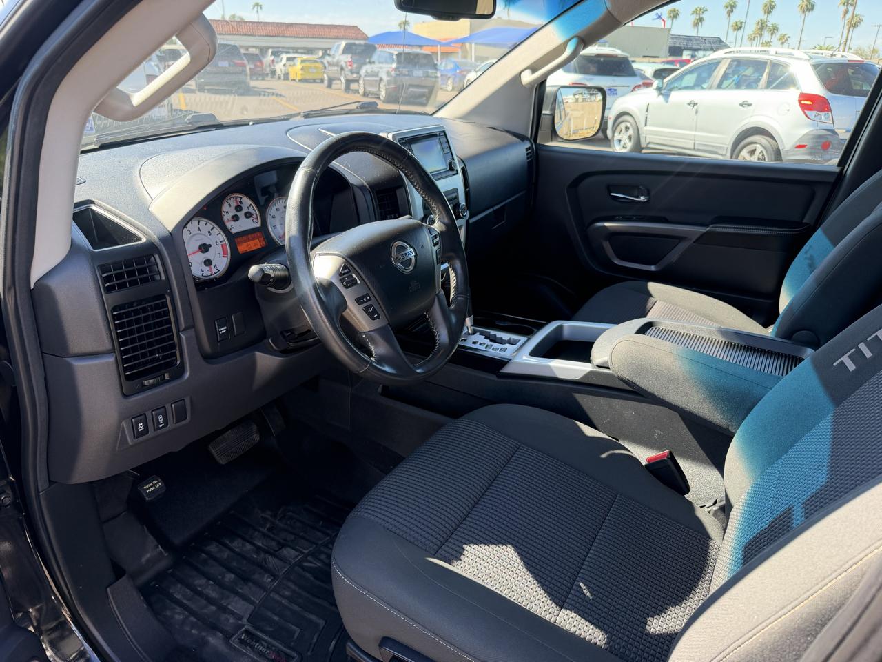 Nissan Titan S King Cab 4WD 2015