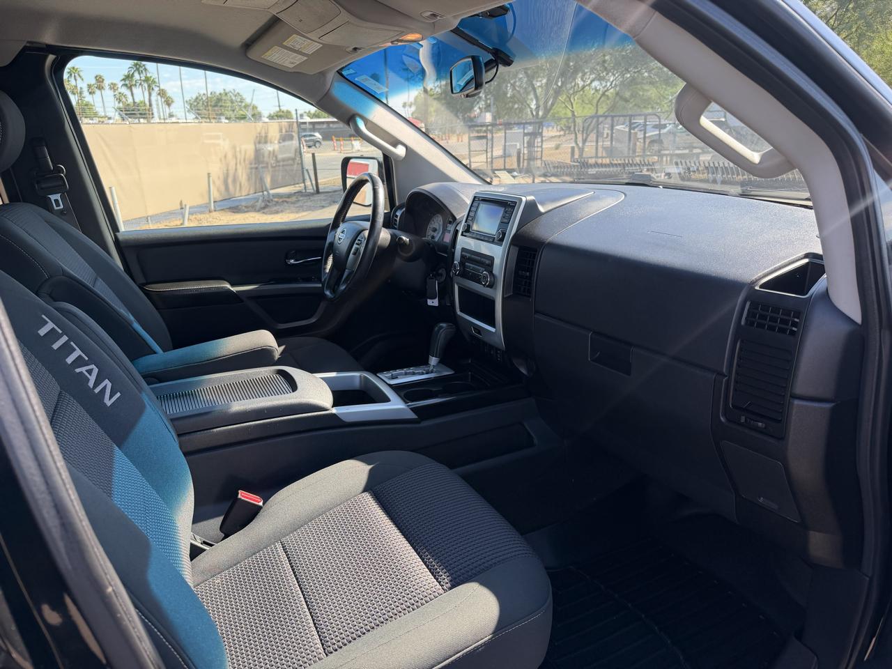 Nissan Titan S King Cab 4WD 2015