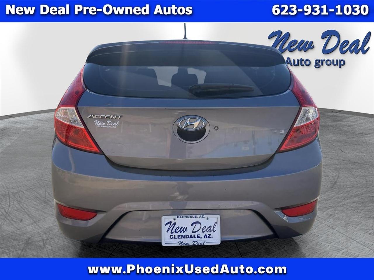 Hyundai Accent SE 5-Door 2013