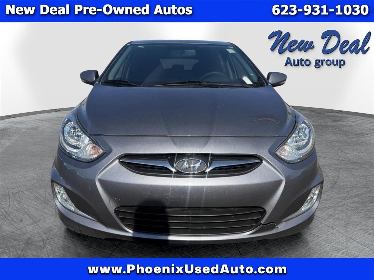 Hyundai Accent SE 5-Door 2013