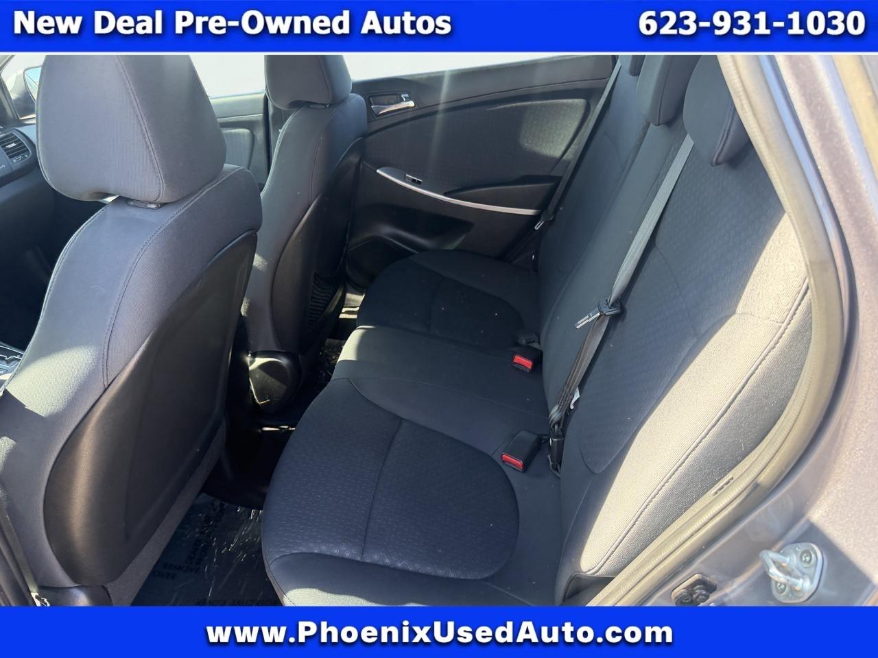 Hyundai Accent SE 5-Door 2013