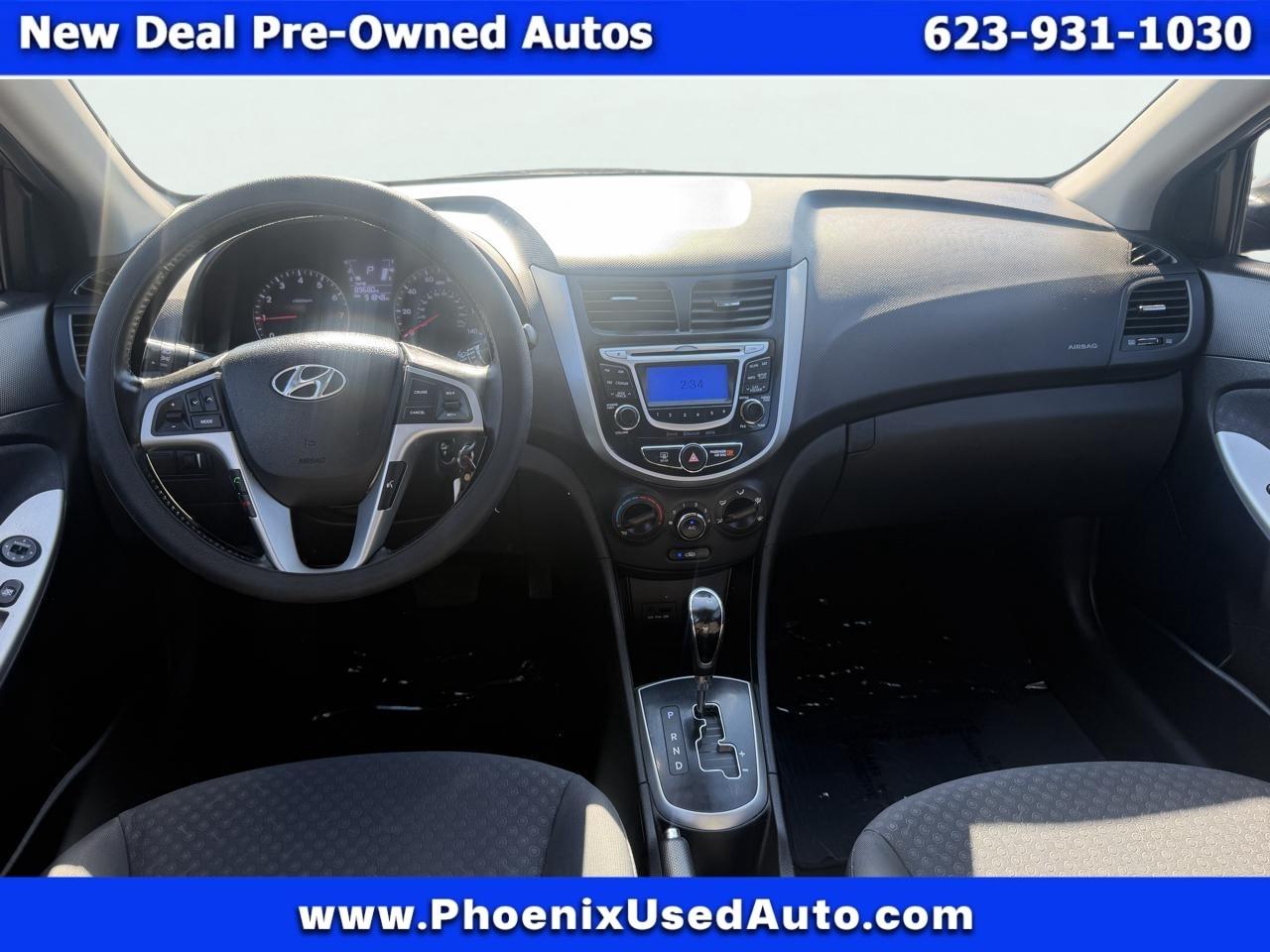 Hyundai Accent SE 5-Door 2013