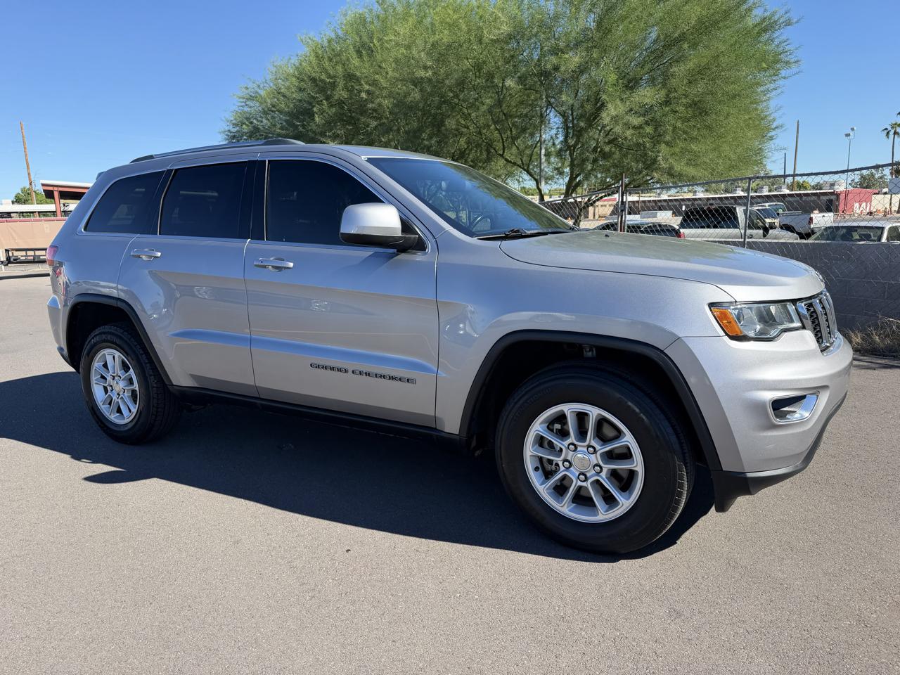 Jeep Grand Cherokee Laredo 2WD 2018