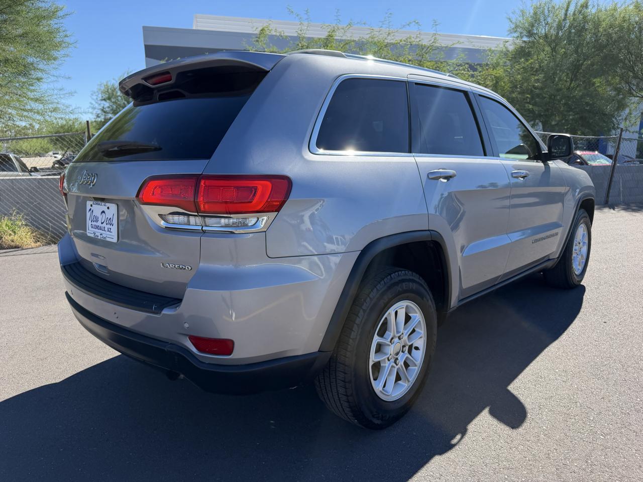 Jeep Grand Cherokee Laredo 2WD 2018
