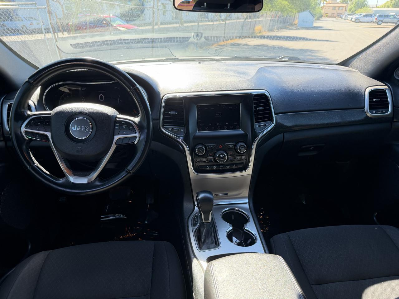 Jeep Grand Cherokee Laredo 2WD 2018