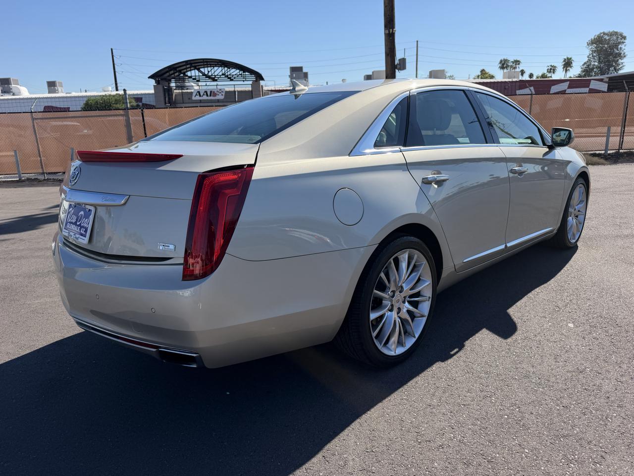 Cadillac XTS Platinum AWD 2013
