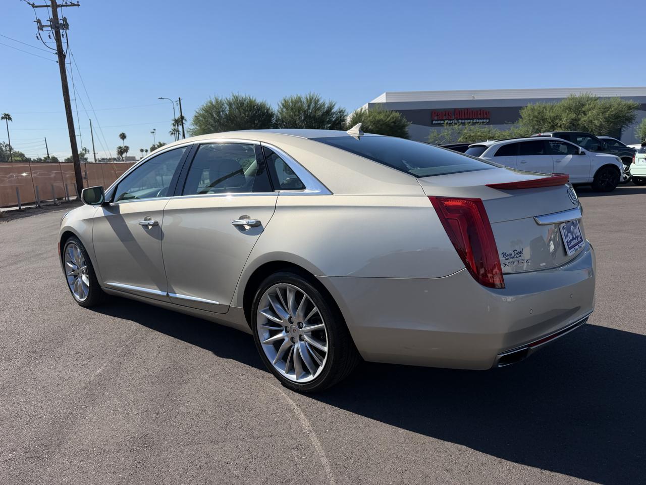 Cadillac XTS Platinum AWD 2013