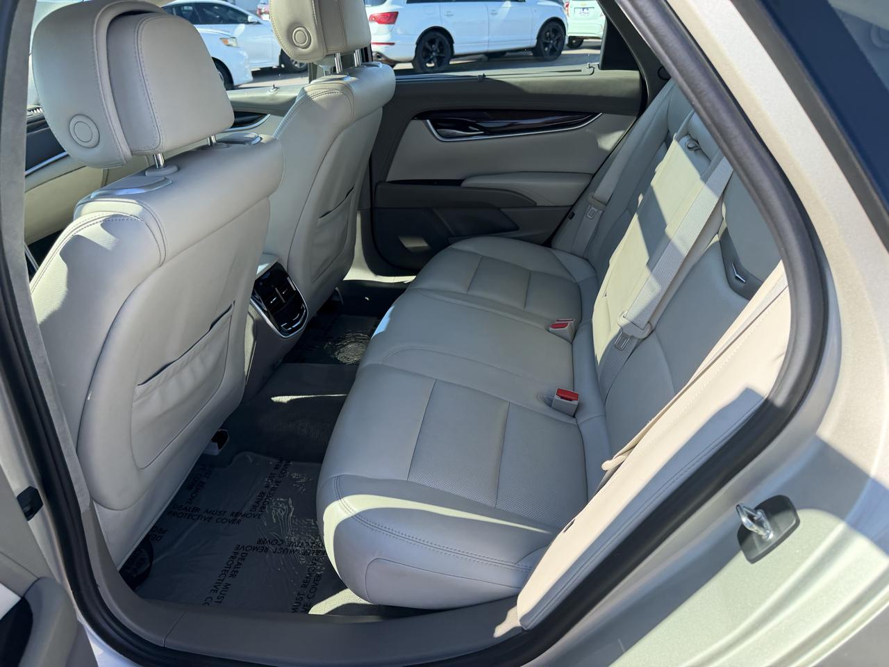 Cadillac XTS Platinum AWD 2013